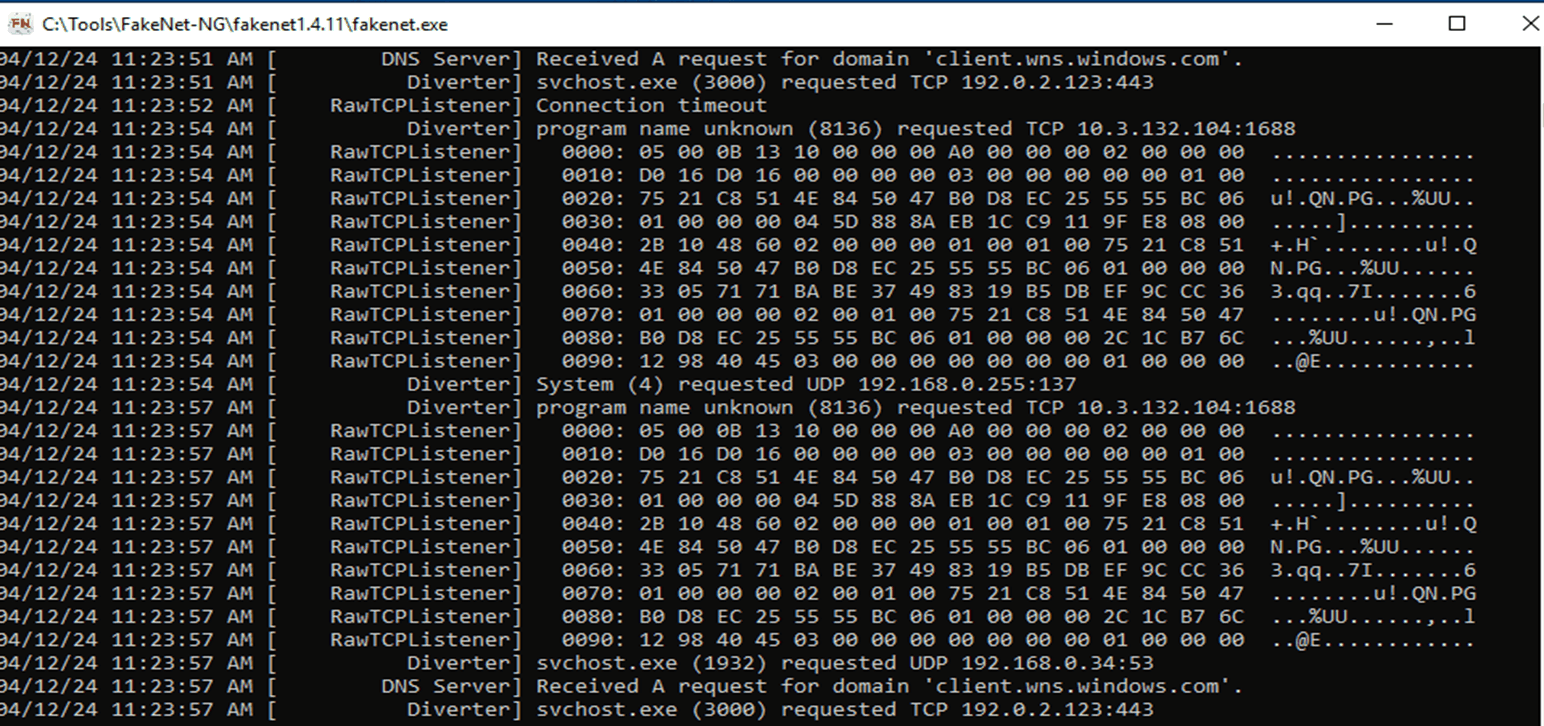 Перехват сетевого трафика в FakeNet-NG: DNS-запросы от svchost.exe и необработанные TCP-соединения от неизвестного процесса (PID 8136) к внешним адресам